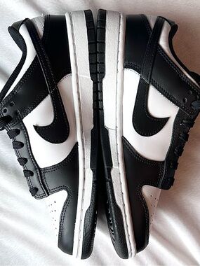 Nike Dunk Low Retro "Panda" White Black Sneakers Shoes Dunks Sz 8 Women's NEW